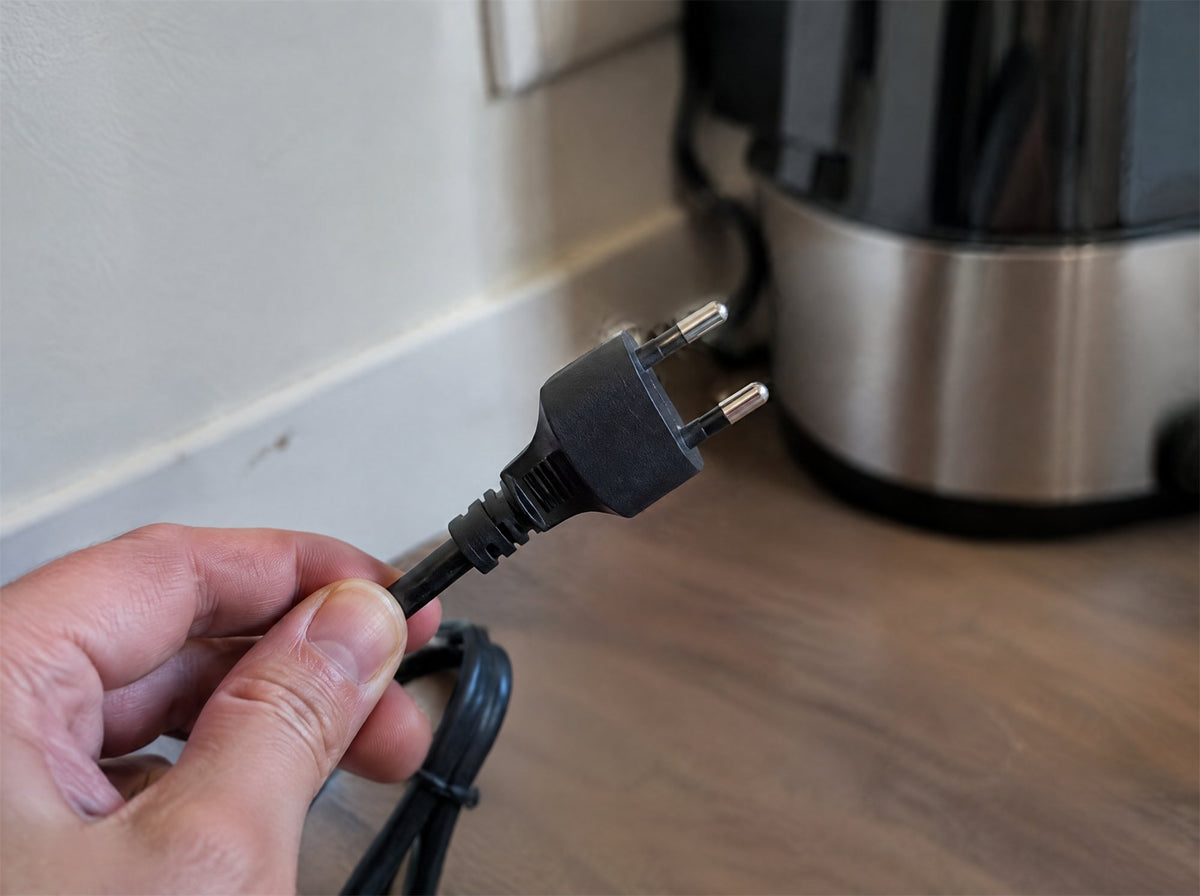 Plug and voltage details